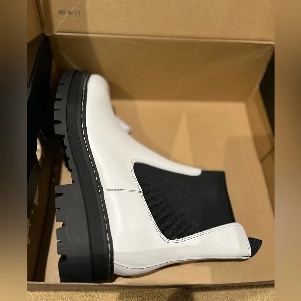 Marc fisher boots size 8